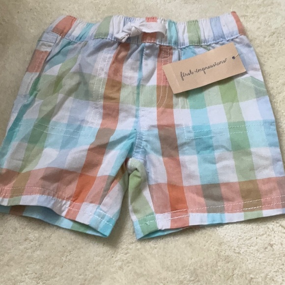 First Impressions NWT plaid pull-up shorts. 6-9m - Picture 1 of 4